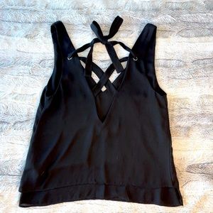 Zara Black top (M) doesn’t wrinkle!
